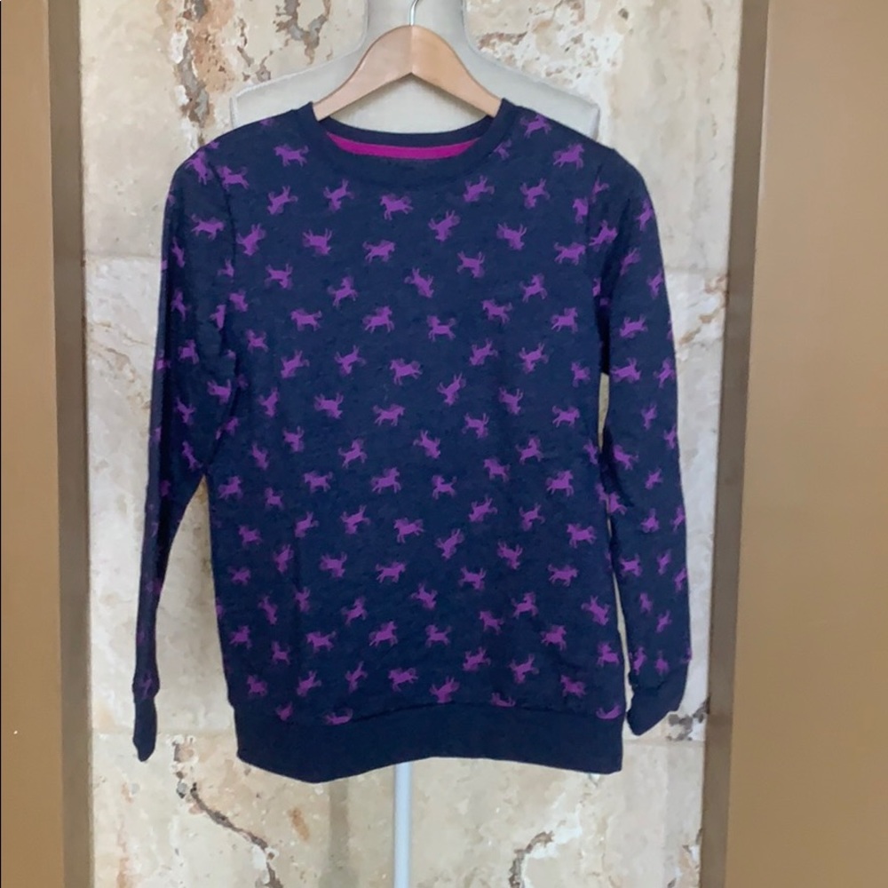 Sweatshirt